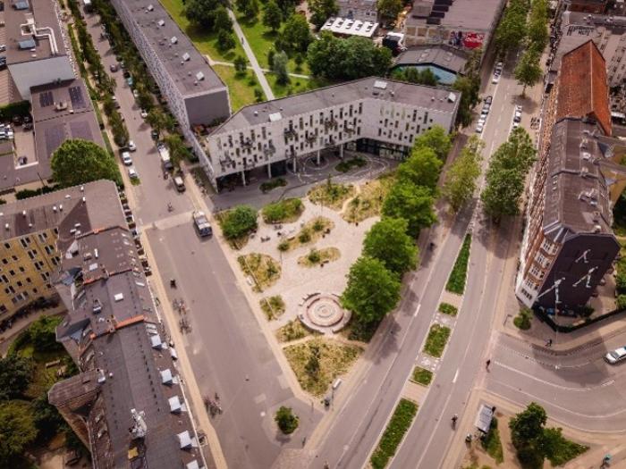 Emaljehaven Plads, efterbillede